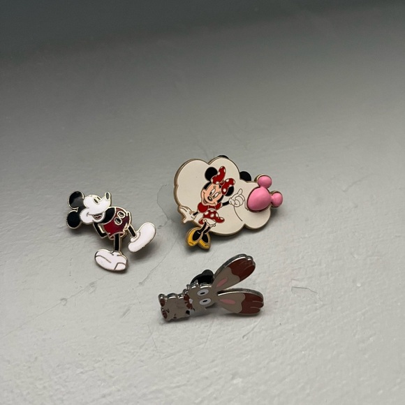 Disney Character Enamel Pins Set - Picture 1 of 5